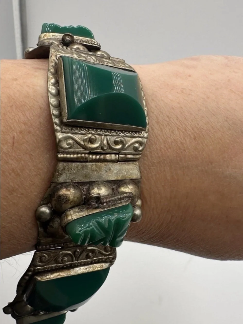 Vintage Taxco Green Onyx Jade Style Aztec Mask Link Bracelet Silver Tone